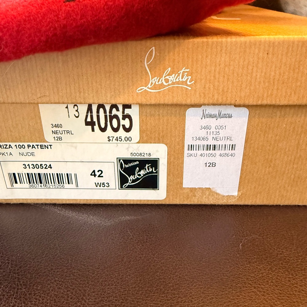 Christian Louboutin Nude Patent Leather Heels - Picture 2 of 7